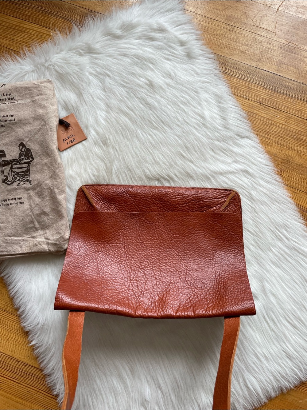 LIKE NEW CYDWOQ leather mail bag - Picture 10 of 10